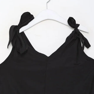 Ribbon sleeveless blouse