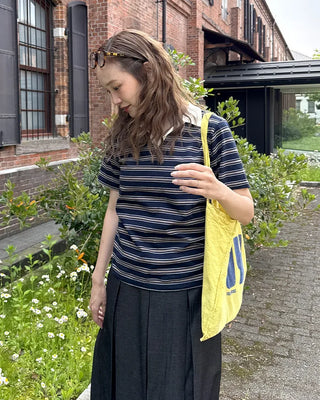 Colored striped short-sleeved T-shirt