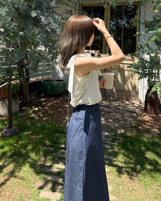 One-shoulder polka dot sleeveless top