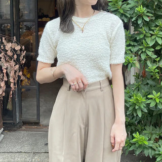 Soft half-sleeve knit