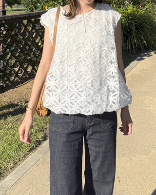 Flower pattern sleeveless blouse