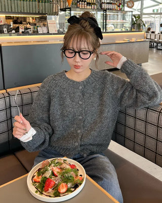 Soft raglan sleeve round neck cardigan