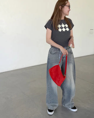 Side-out seam pleated denim pants