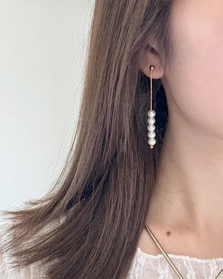 Pearl drop earrings