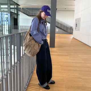 Big leopard print shoulder bag