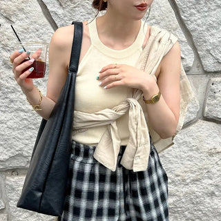 Halter neck knit sleeveless