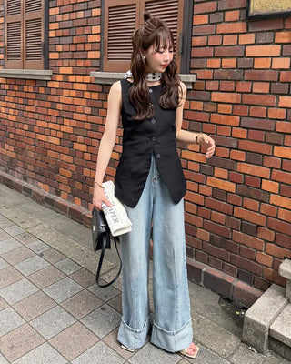 Boat neck linen vest