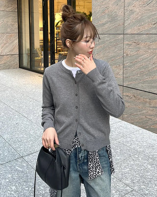 Classic round neck cardigan