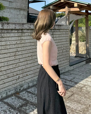 Simple summer short-sleeved knit