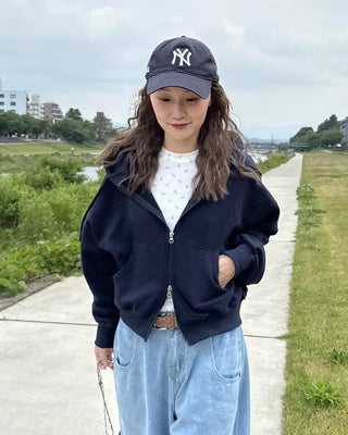 Two-way hooded zip-up