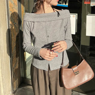 Off-shoulder button knit