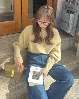 Asymmetrical Shoulder Loose Fit Knit