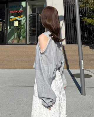 Lace Shoulder Point Sweatshirt