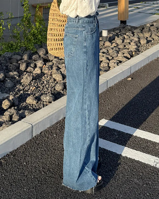 High-waisted denim pants with button strings