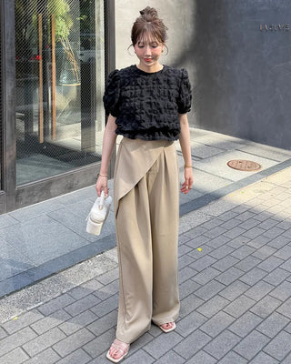 Wrap-design pleated wide slacks