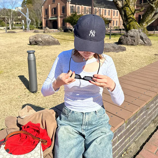 Slit T-shirt with built-in cups