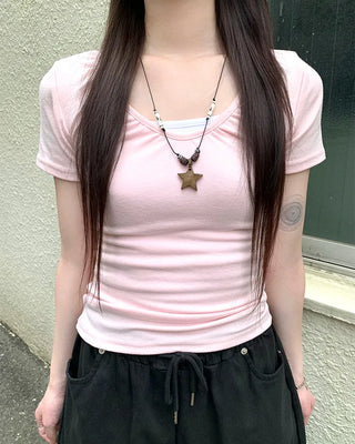 V-neck shirred short-sleeved T-shirt