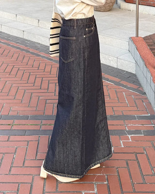 Non-faded H-line denim skirt