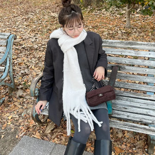 Chain strap square bag