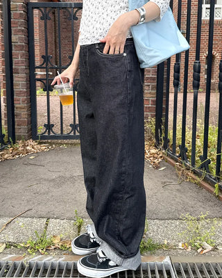 Wide-leg denim pants