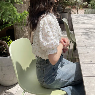 Flower pattern short-sleeved blouse
