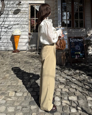 Classic pleated wide slacks