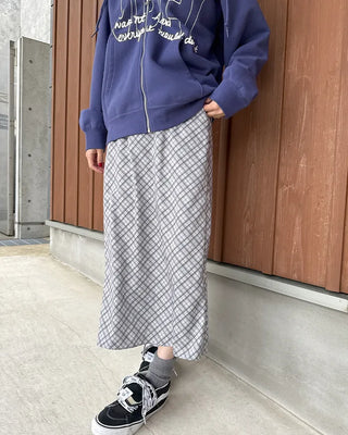 Checked long skirt