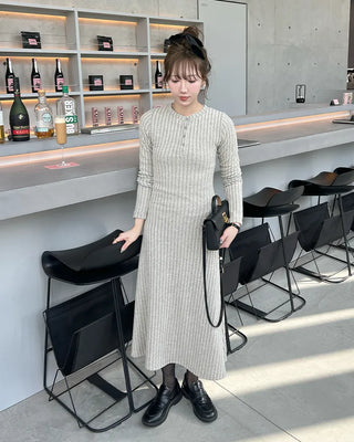Button-detail ribbed long dress