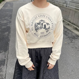 Circle Lettering Crop Sweatshirt