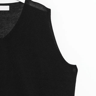 that linen vest