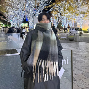 W / Bandana & Scarves