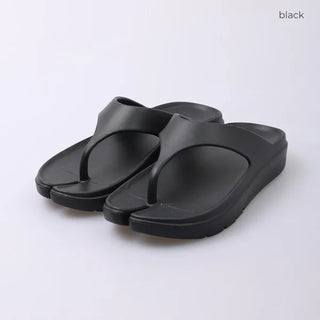 Basic beach sandals