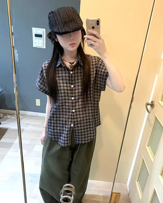Checkered short-sleeved shirt