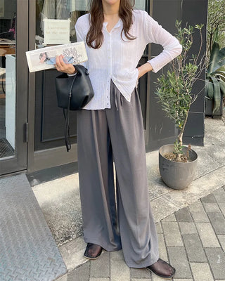 Two-button strap slacks