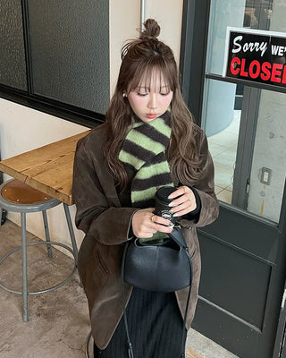 Colored border scarf