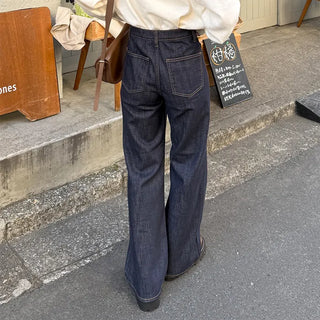 Pocket-stitched bootcut low-rise denim