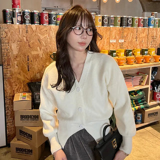 Basic 3-Button Cardigan