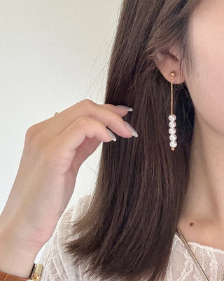 Pearl drop earrings