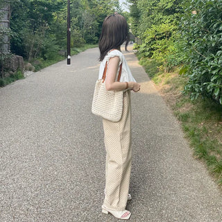 Knitted shoulder bag