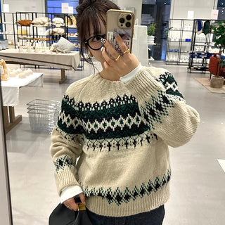 Nordic pattern knit