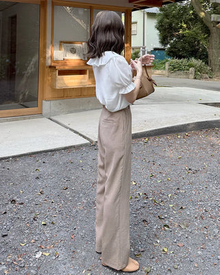 Simple straight-fit slacks