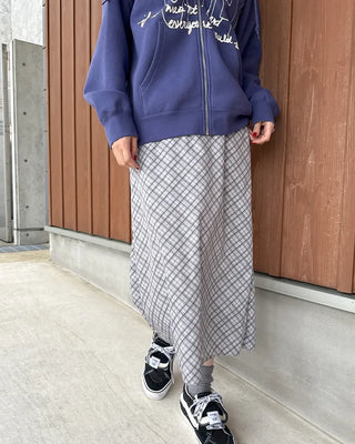Checked long skirt