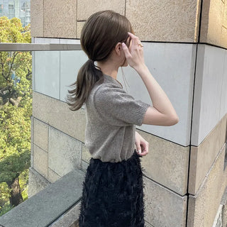 Half-sleeve knit