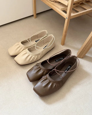 Shirring strap flat shoes