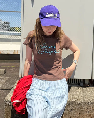 Lettering semi-cropped short-sleeve T-shirt