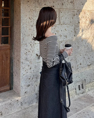 Classic Border Off-Shoulder Long Sleeve T-Shirt