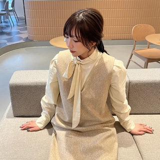 Ribbon tie blouse