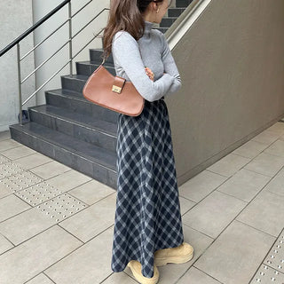 Ribbed turtleneck knit