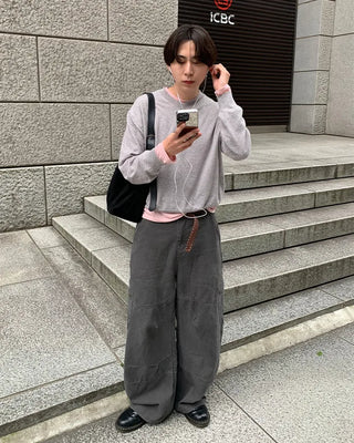 V-neck long-sleeve knit