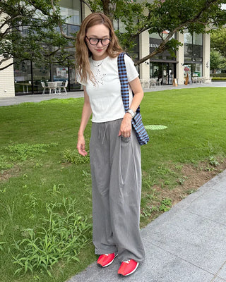 Pintuck stripe banding slacks